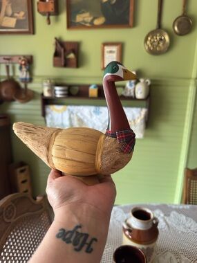 Vintage Russ Berrie & Company Seagrass Duck Decoy-Handcrafted 8” figurine